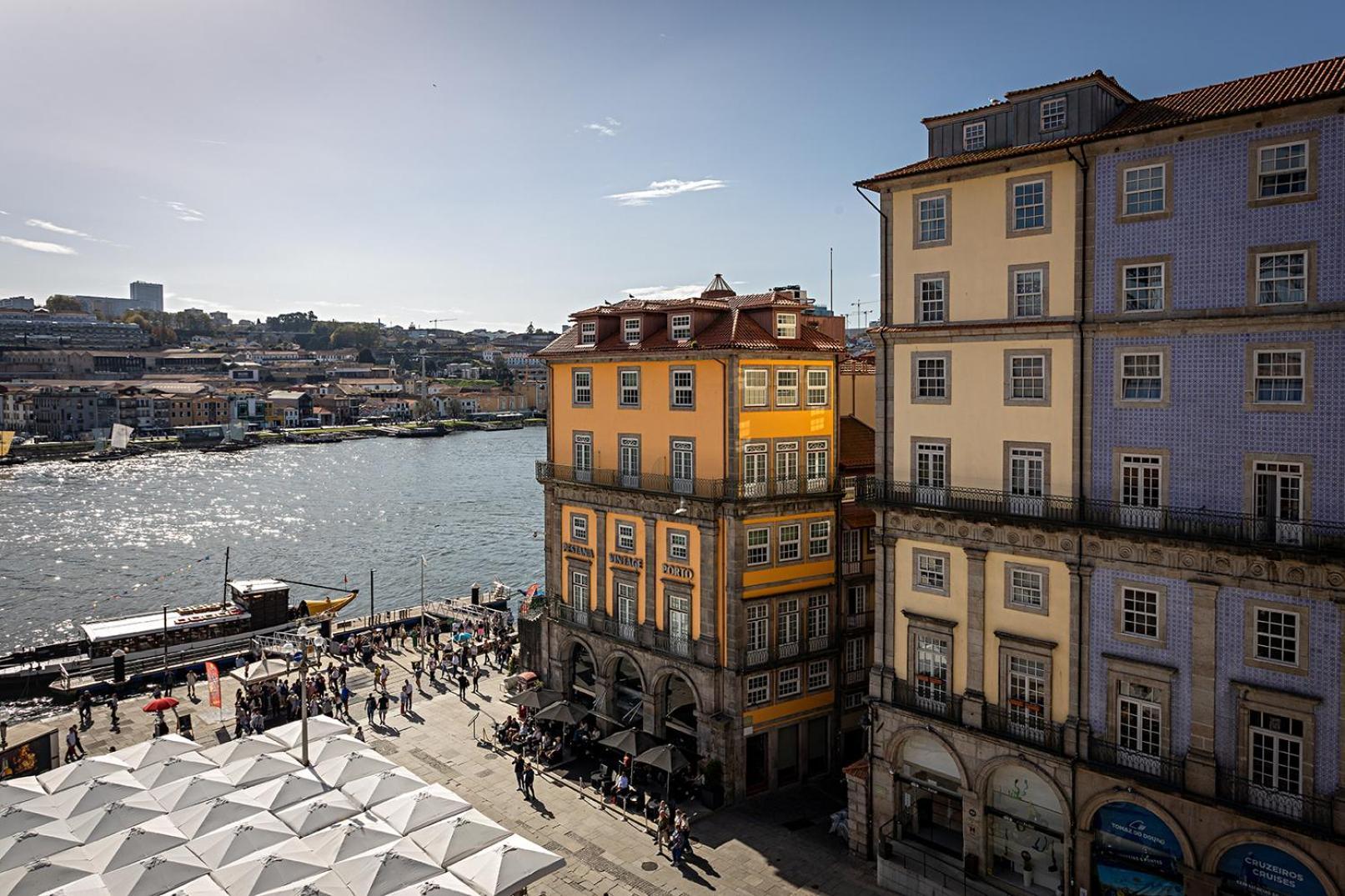 Pestana Vintage Porto Hotel & World Heritage Site Exterior foto The Ribeira, a neighbourhood of Porto, Portugal