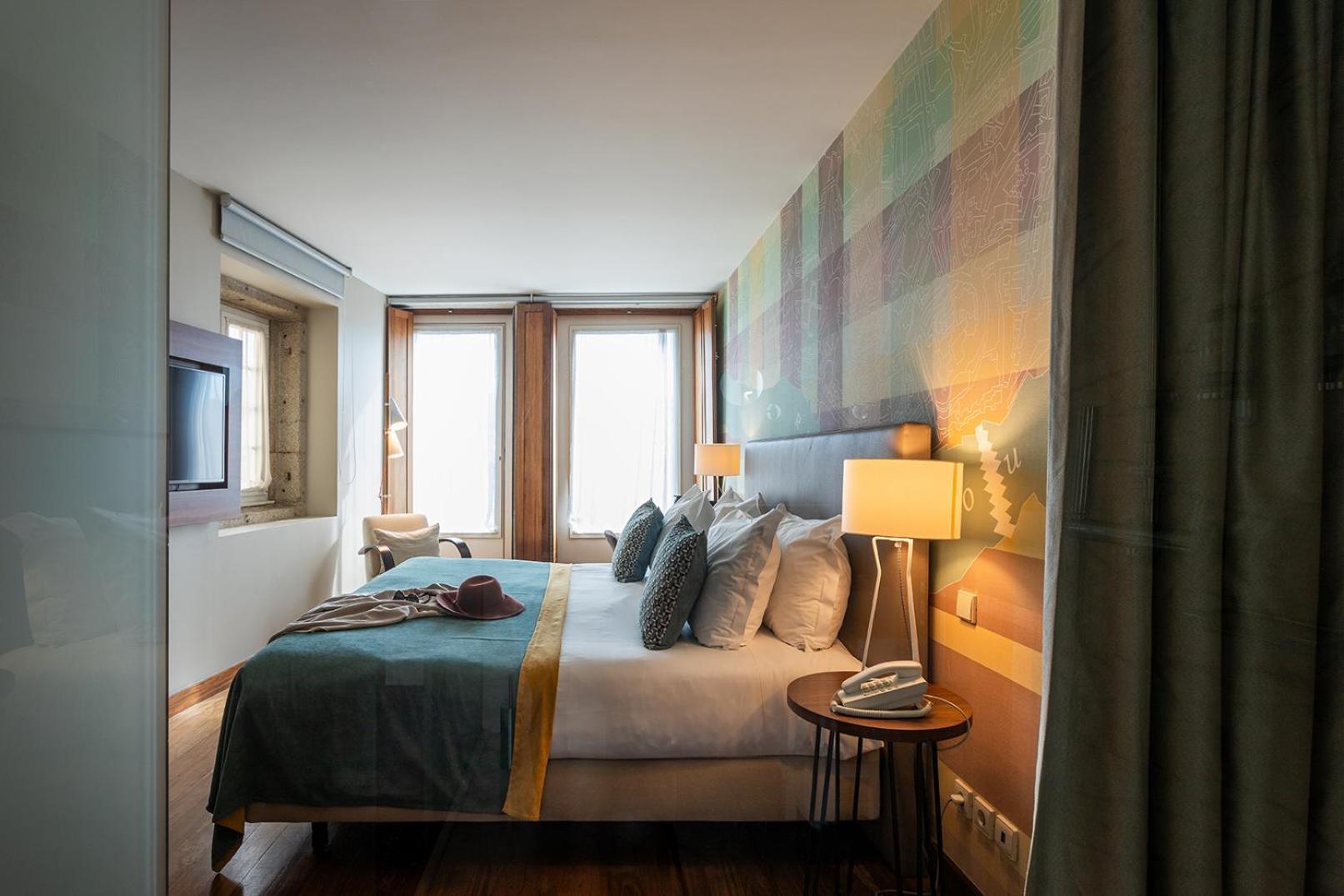 Pestana Vintage Porto Hotel & World Heritage Site Exterior foto A bedroom at the hotel