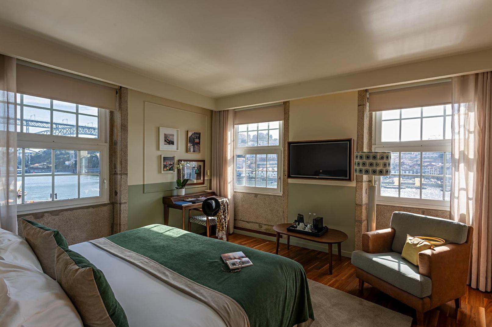 Pestana Vintage Porto Hotel & World Heritage Site Exterior foto A bedroom at the hotel